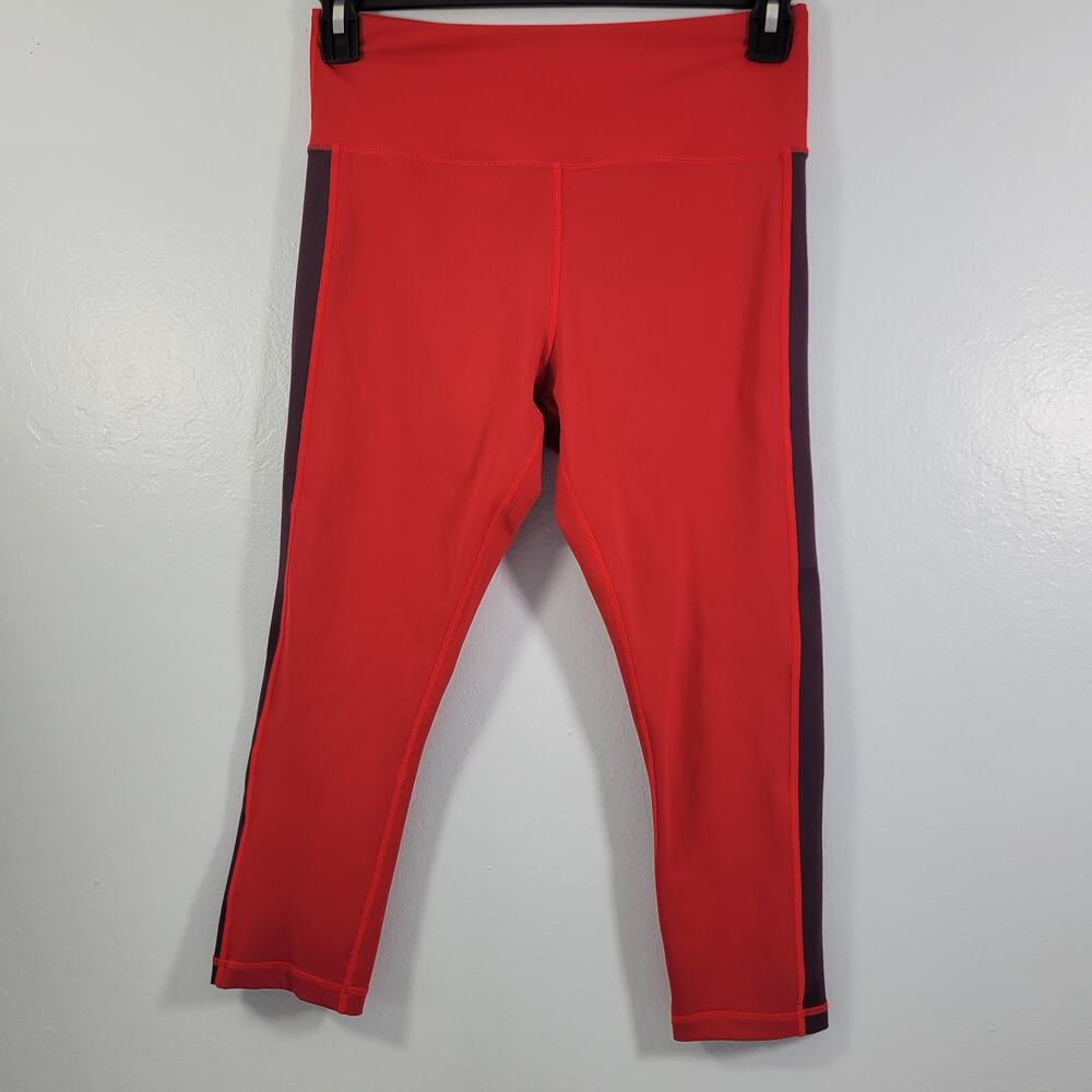 Zyia Royalty Stripe Red High Rise Capri Leggings Size M (8-10) 51122-0533